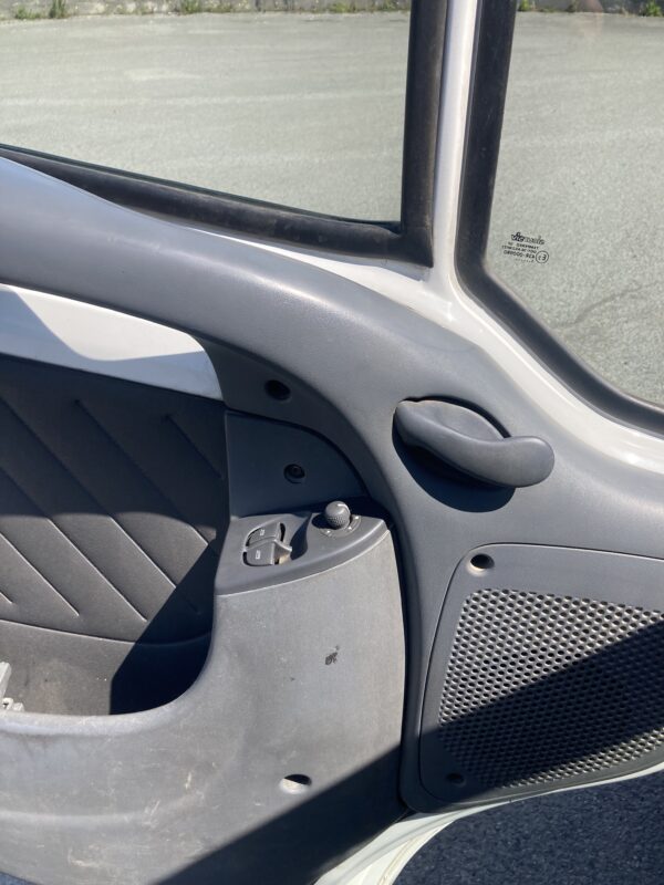 PEUGEOT BOXER 2.2 HDI 7 PLACES – Image 15