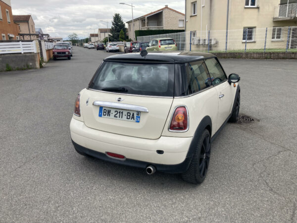 Mini Cooper 1.6 D 110cv – Image 2