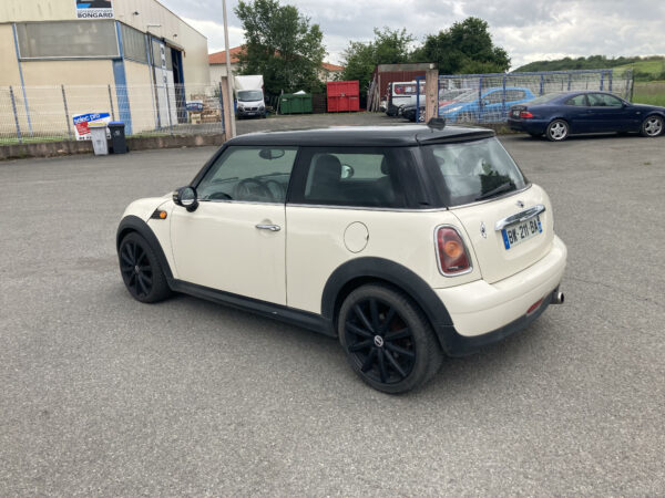 Mini Cooper 1.6 D 110cv – Image 14