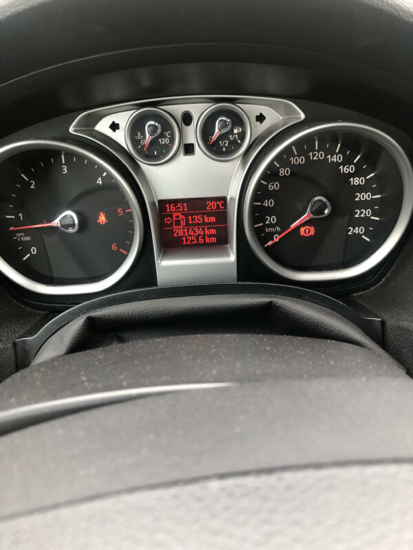 FORD C-MAX TITANIUM 1.6 TDCI 90cv – Image 7