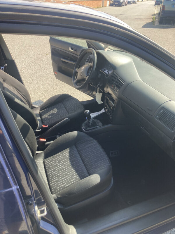 Volkswagen Golf IV 1.4i 75cv – Image 12