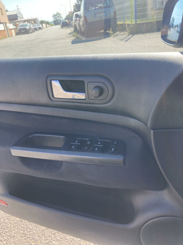 Volkswagen Golf IV 1.4i 75cv – Image 7