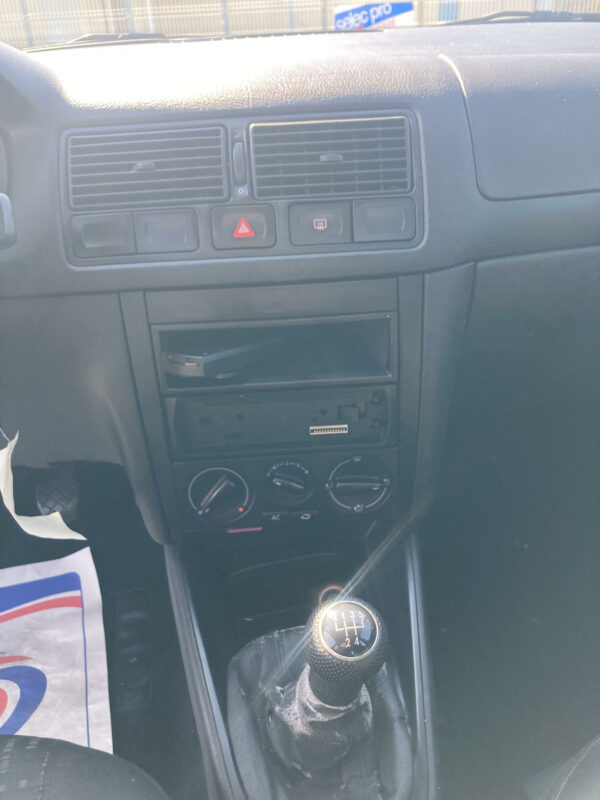 Volkswagen Golf IV 1.4i 75cv – Image 8
