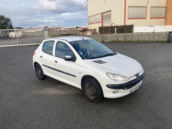 PEUGEOT 206 1.4i BOITE AUTO – Image 4