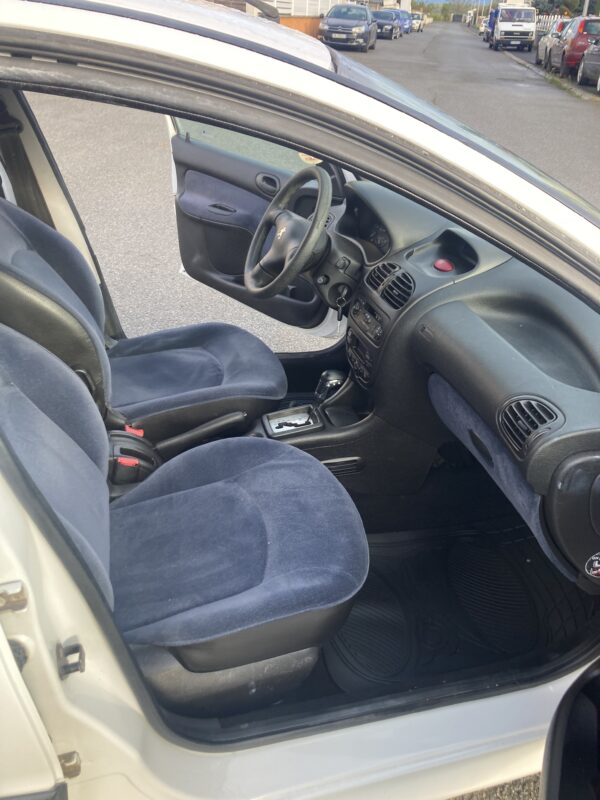 PEUGEOT 206 1.4i BOITE AUTO – Image 15