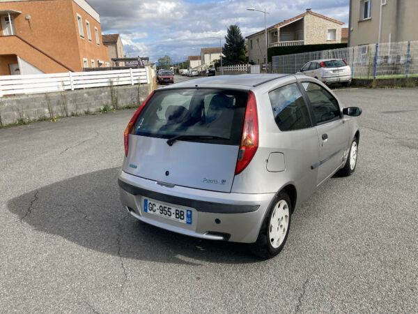 FIAT PUNTO 1.2i 16v ELX 80cv – Image 2