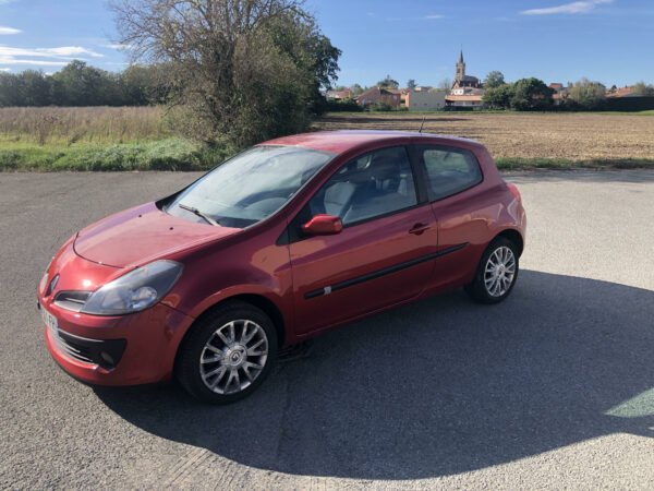 RENAULT CLIO III 1.6i 110CV – Image 3