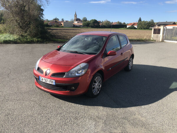RENAULT CLIO III 1.6i 110CV – Image 4