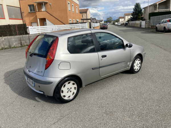 FIAT PUNTO 1.2i 16v ELX 80cv – Image 5