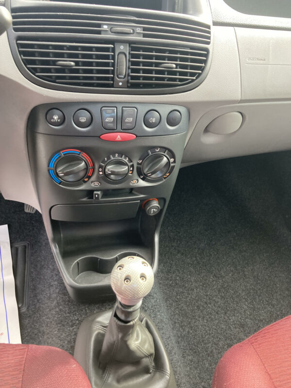 FIAT PUNTO 1.2i 16v ELX 80cv – Image 6
