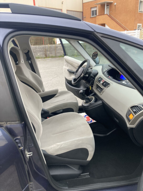CITROEN C4 PICASSO 1.6 HDI – Image 7