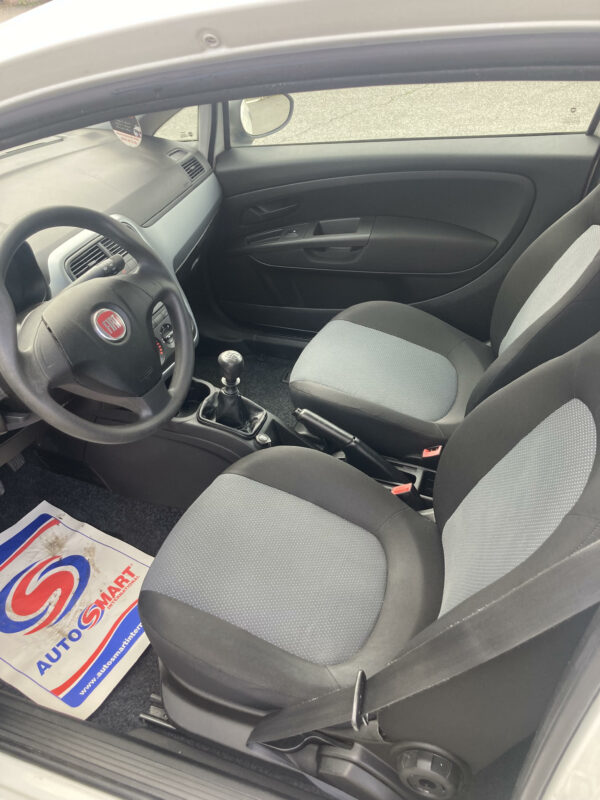 FIAT GRANDE PUNTO 1.2i 65cv – Image 8