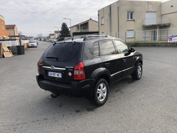HYUNDAI TUCSON 2.0 CRDI 4WD – Image 6
