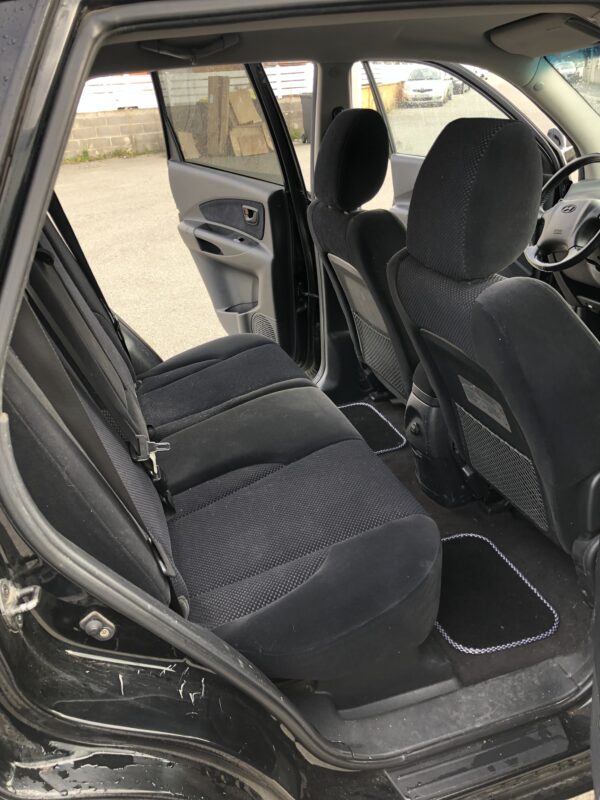 HYUNDAI TUCSON 2.0 CRDI 4WD – Image 17