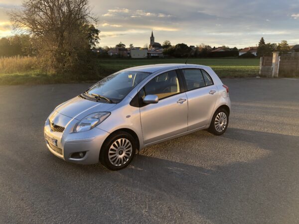 TOYOTA YARIS 1.4 D4D 90cv – Image 16