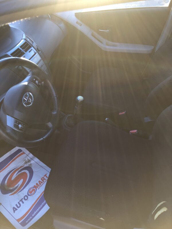 TOYOTA YARIS 1.4 D4D 90cv – Image 7