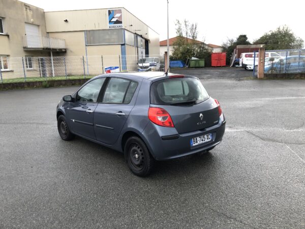 Renault Clio III 1.6 110cv – Image 6