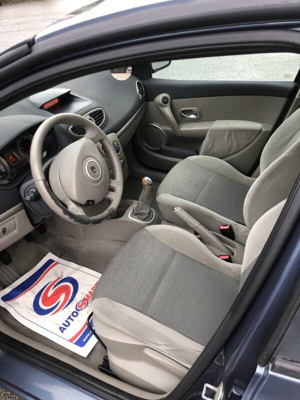 Renault Clio III 1.6 110cv – Image 7