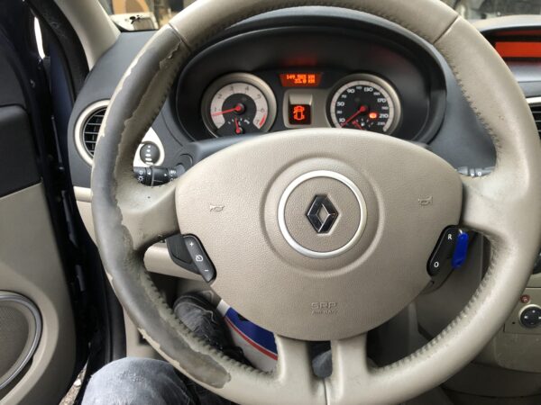 Renault Clio III 1.6 110cv – Image 14