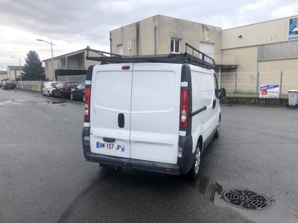 RENAULT TRAFIC 2.0 DCI 90cv – Image 6