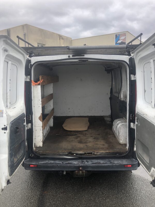 RENAULT TRAFIC 2.0 DCI 90cv – Image 13