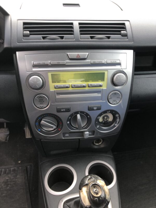 MAZDA 2 MZ-CD 1.4 70cv – Image 10