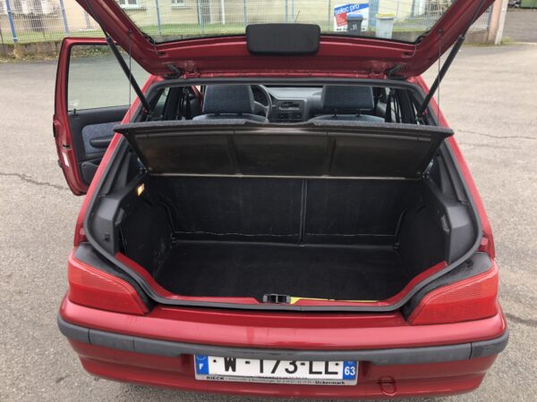 Peugeot 106 – Image 12