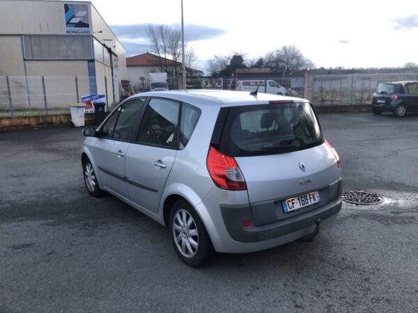 RENAULT SCENIC 1.5 Dci 105cv – Image 6