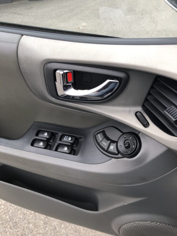 HYUNDAI SANTA FE 2.0 CRDI 4WD 125cv – Image 11