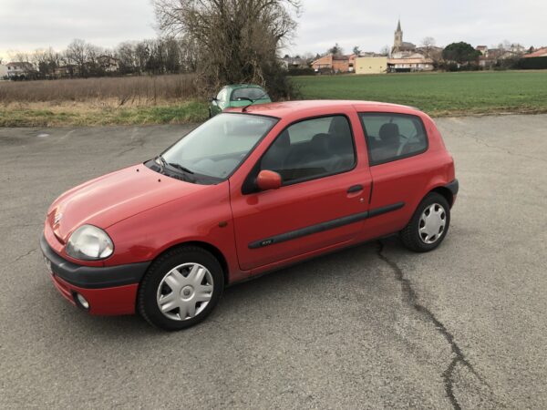 RENAULT CLIO II 1.6 BOITE AUTOMATIQUE – Image 2