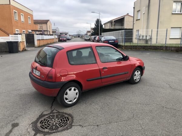 RENAULT CLIO II 1.6 BOITE AUTOMATIQUE – Image 5
