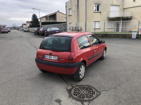 RENAULT CLIO II 1.6 BOITE AUTOMATIQUE – Image 6