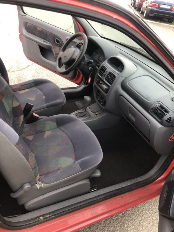 RENAULT CLIO II 1.6 BOITE AUTOMATIQUE – Image 15