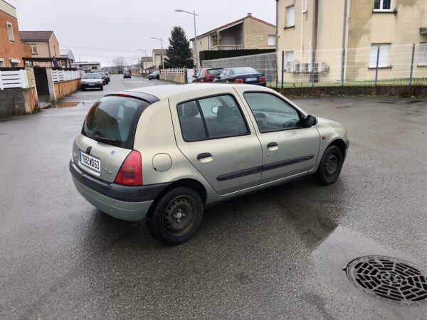 RENAULT CLIO II 1.4 98cv – Image 6