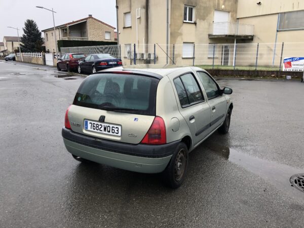 RENAULT CLIO II 1.4 98cv – Image 7