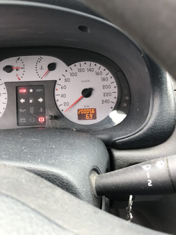 RENAULT CLIO II 1.4 98cv – Image 11