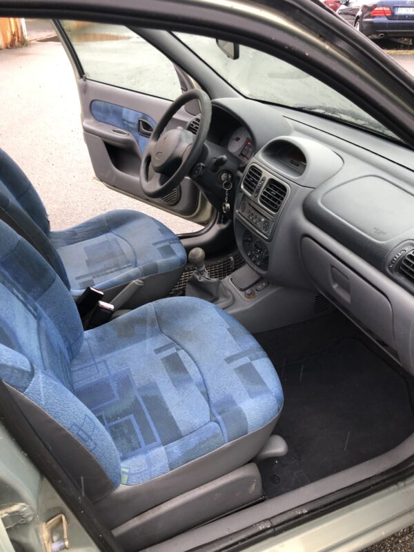 RENAULT CLIO II 1.4 98cv – Image 16
