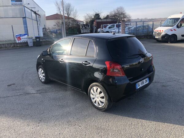 TOYOTA YARIS 1.4 D4D 90cv – Image 7