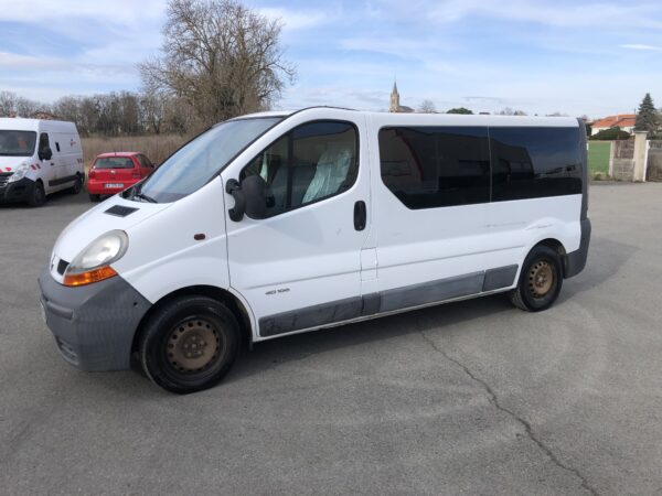 RENAULT TRAFIC 1.9 DCI COMBI LONG – Image 2