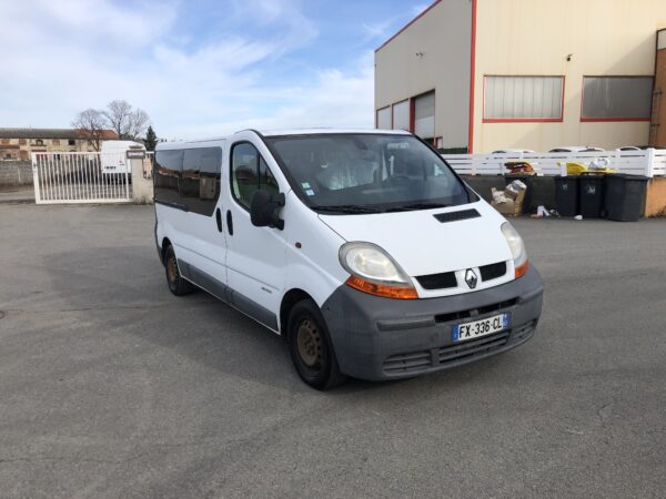 RENAULT TRAFIC 1.9 DCI COMBI LONG – Image 4