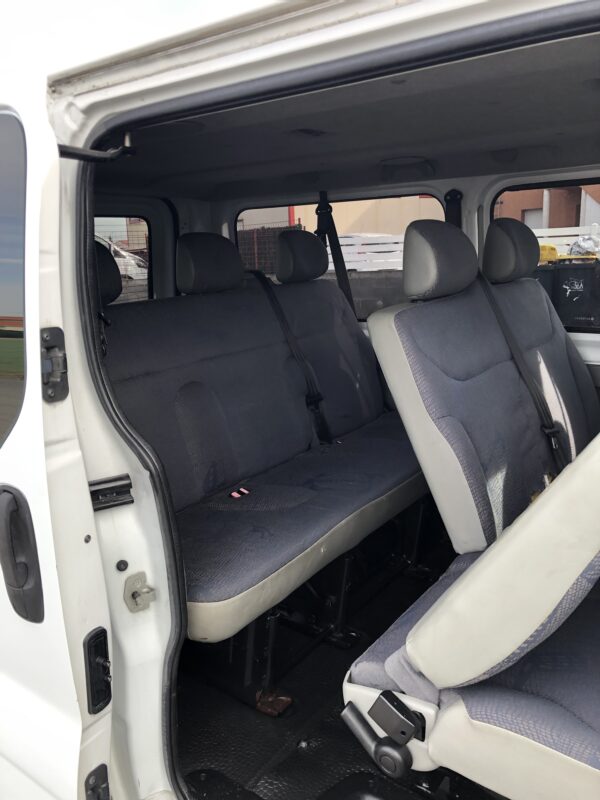 RENAULT TRAFIC 1.9 DCI COMBI LONG – Image 13