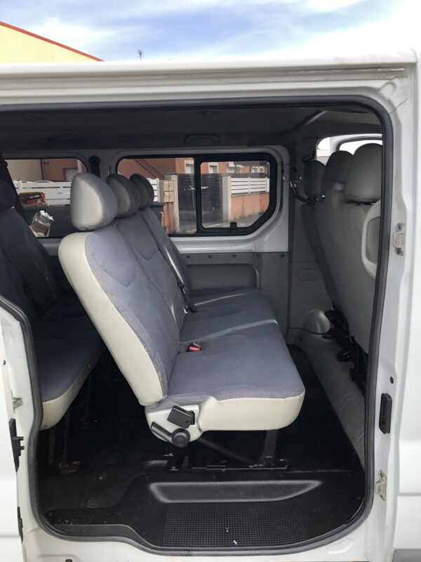 RENAULT TRAFIC 1.9 DCI COMBI LONG – Image 14
