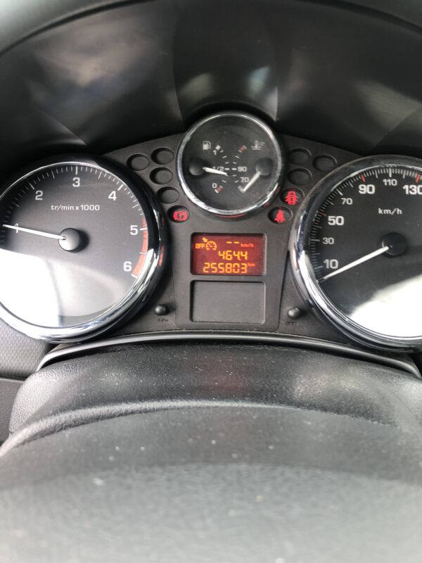 Peugeot 207 1.6 hdi 90cv – Image 10