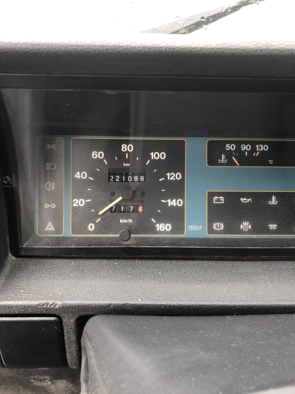 CITROEN C25 2.5D – Image 9